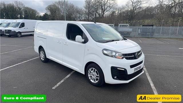 2019 Vauxhall Vivaro White 1.5 Turbo D Euro 6 panel van, 34,000 miles, ULEZ compliant, 6-Speed m ...