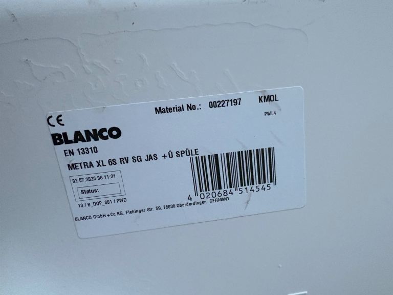 Off white kitchen sink. New. £100