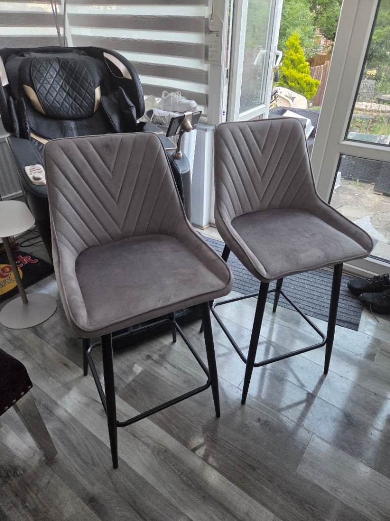 2x high chair gray and black stylish