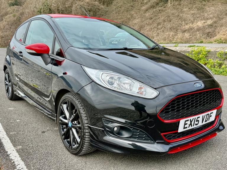 2015 FORD FIESTA ZETEC S BLACK EDITION 1.0 ECOBOOST 140PS BLACK / RED 79k FSH