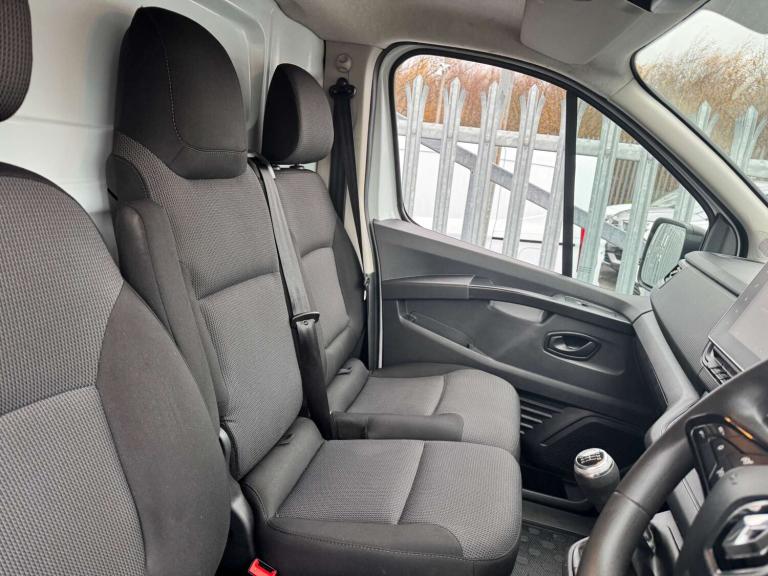 2023 Renault Trafic SL28 Blue dCi 130 Business+ Van PANEL VAN DIESEL Manual