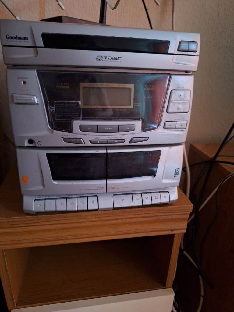Vintage 1980s Goodmans Stereo System with CD, Cassette Player and radio – Good Condition