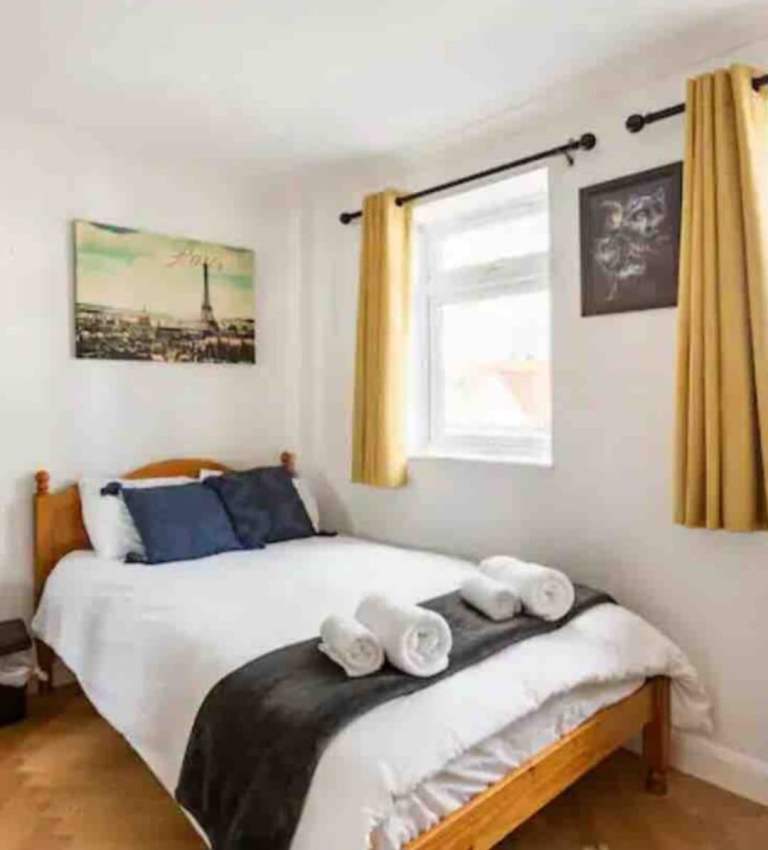 Two bedrooms Flat in Highfield Avenue, NW11,