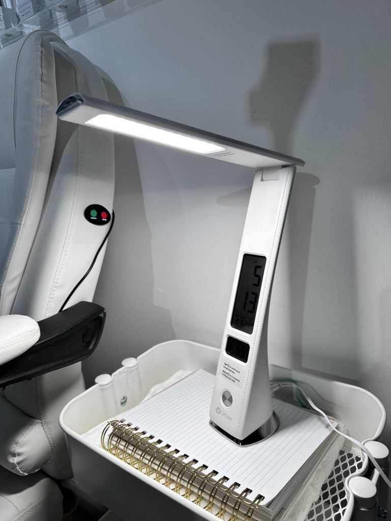 NEW LED DESK LAMP WITH USB CHARGER 6 color mode