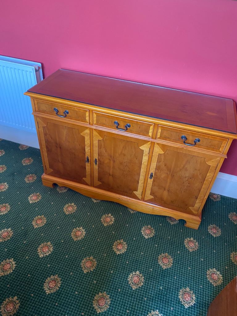 Solid Wood Sideboard Cabinet with Three Drawers and Cupboards