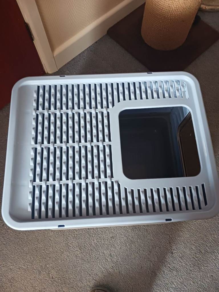 Cat litter tray 