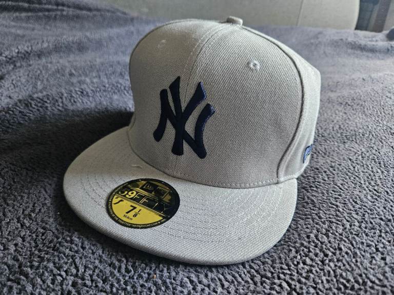 New era. New york yankees fitted cap