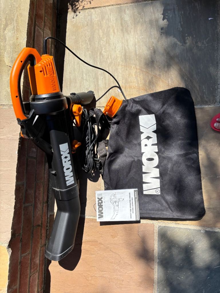 WORX Cordless Blower Mulcher Vacuum 