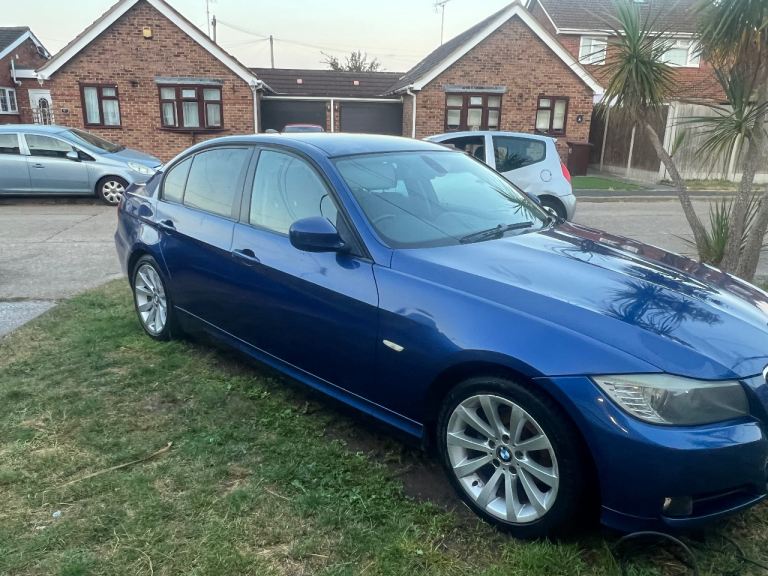 BMW, 3 SERIES, Saloon, 2010, Manual, 1995 (cc), 4 doors
