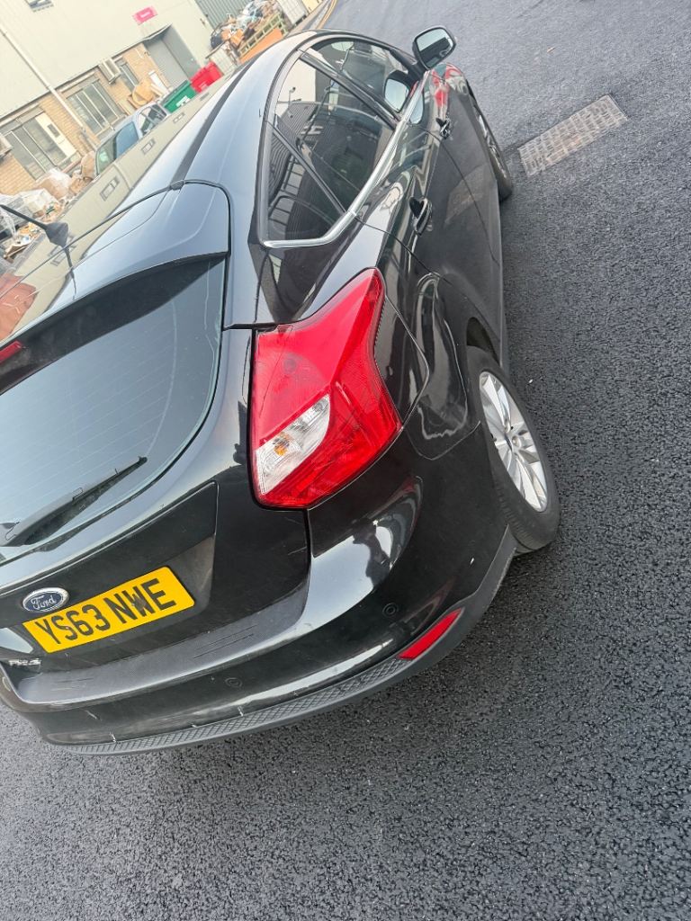 Ford, FOCUS, Hatchback, 2013, Manual, 998 (cc), 5 doors