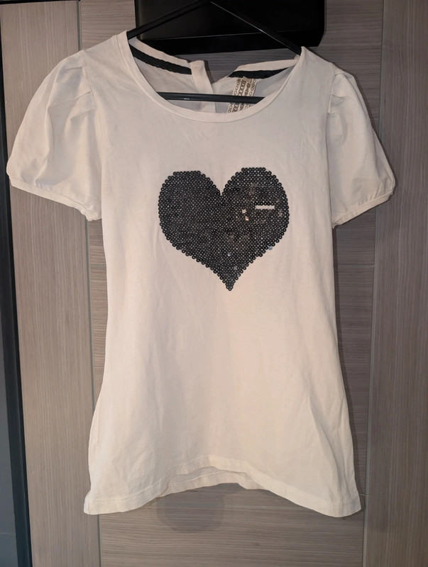 Next Ladies Short Puff Sleeve Sequin Heart T-Shirt (Size UK 10)