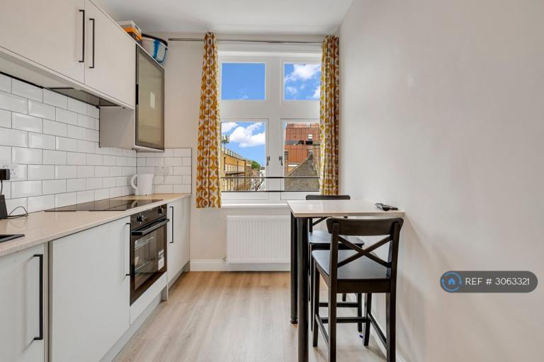 Studio flat in Edgware Road, London, W2 (#3063321)