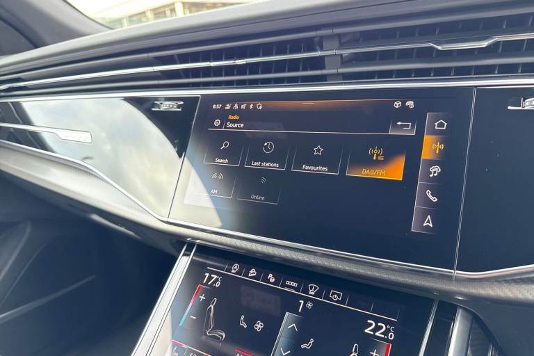 2025 Audi RS Q8 4.0 TFSI V8 Tiptronic quattro Euro 6 (s/s) 5dr SUV Automatic