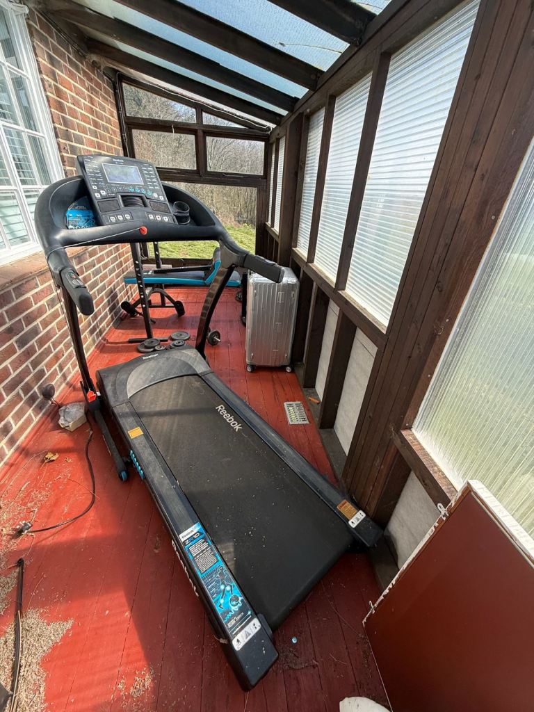 Reebok Running Machine & Weight Bench
