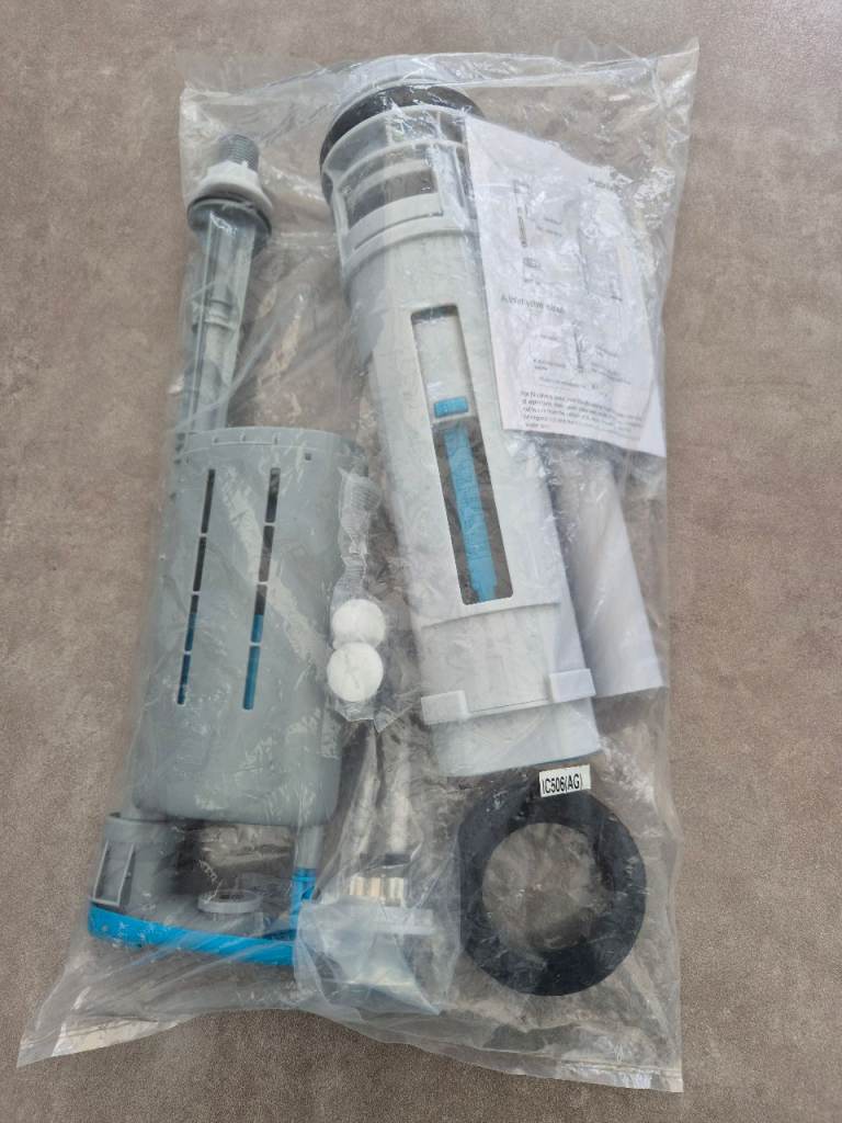 New Toilet Cistern Fill Valve and Flush Mechanism Kit