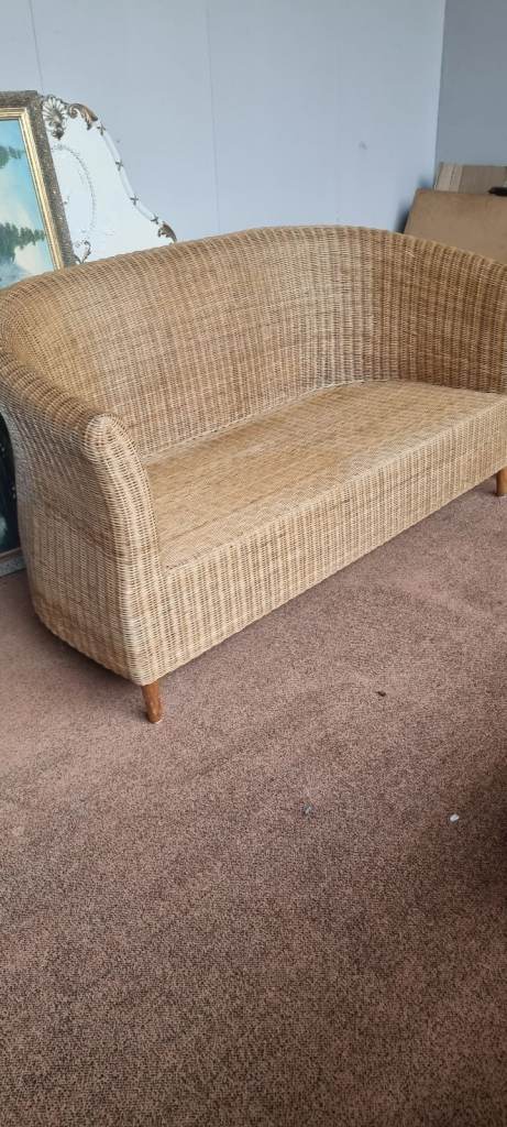 Wicker conservatory seat