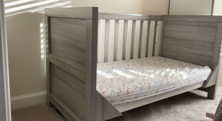 cot bed toddler/baby