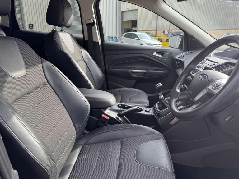 2014 Ford Kuga 2.0 Kuga Titanium 4x2 TDCi 5dr - NATIONAL DELIVERY* SUV Diesel Manual