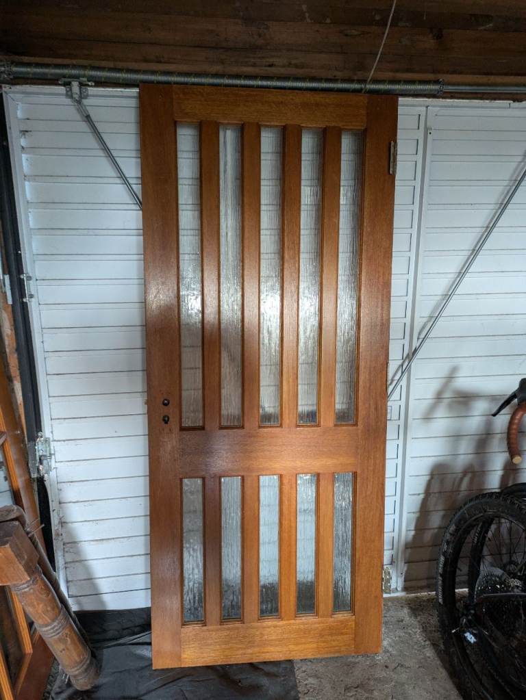 Free - 6 internal wooden doors 