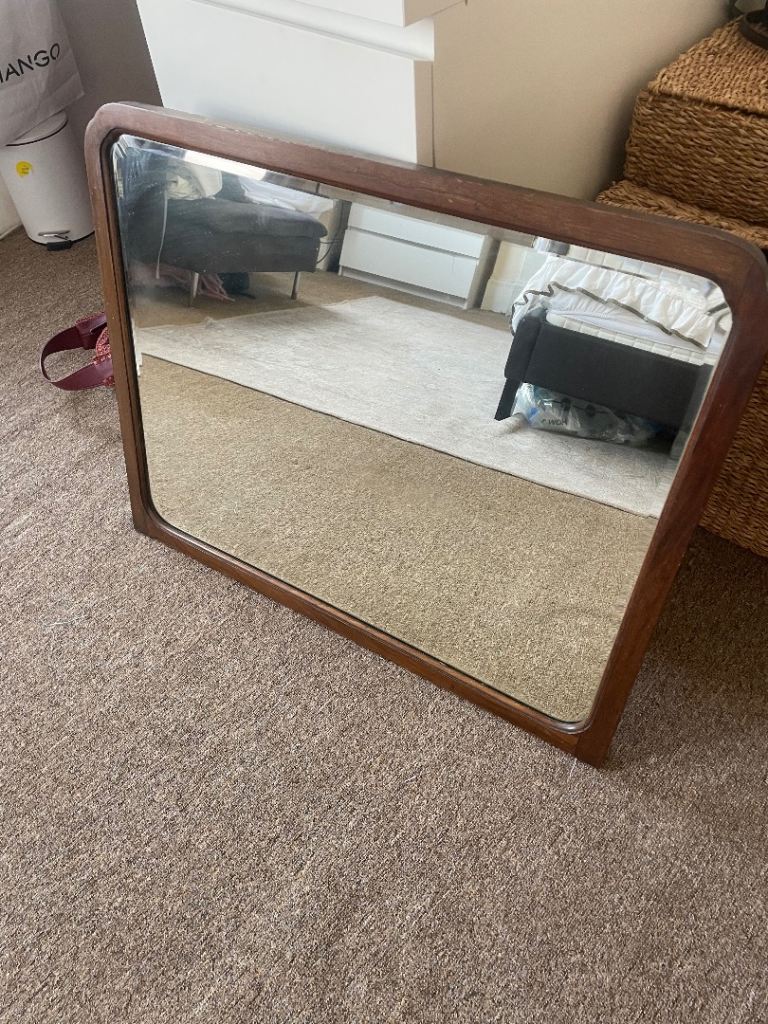 Mantle mirror 