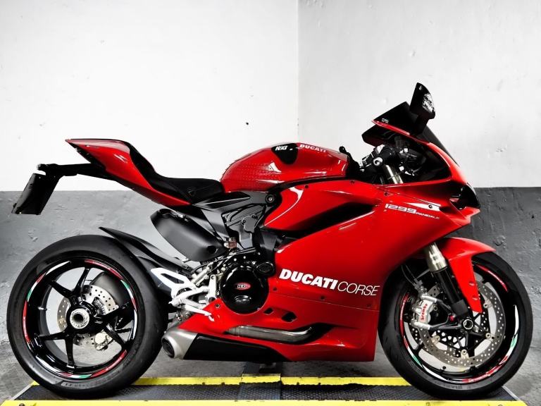 2016 66 Ducati Panigale 1299 ,7k miles R&G protection stunning supersport bike 