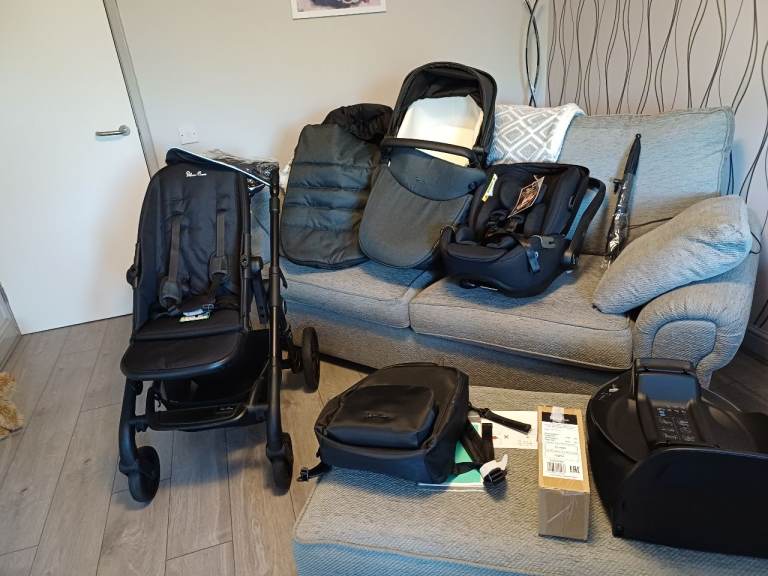 Brand new silver cross pram 