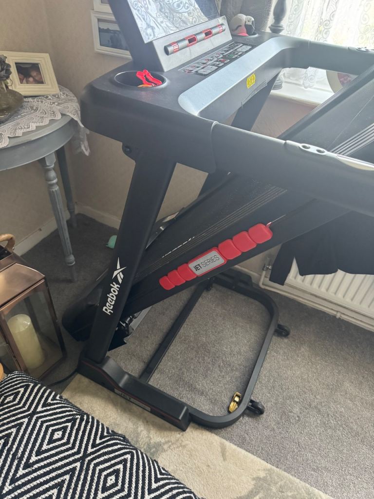 Reebok jet 100z treadmill 
