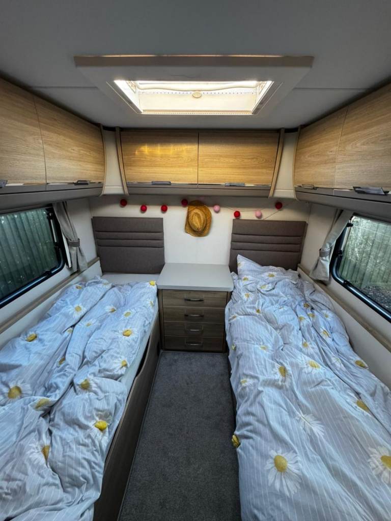 Caravan for sale 
