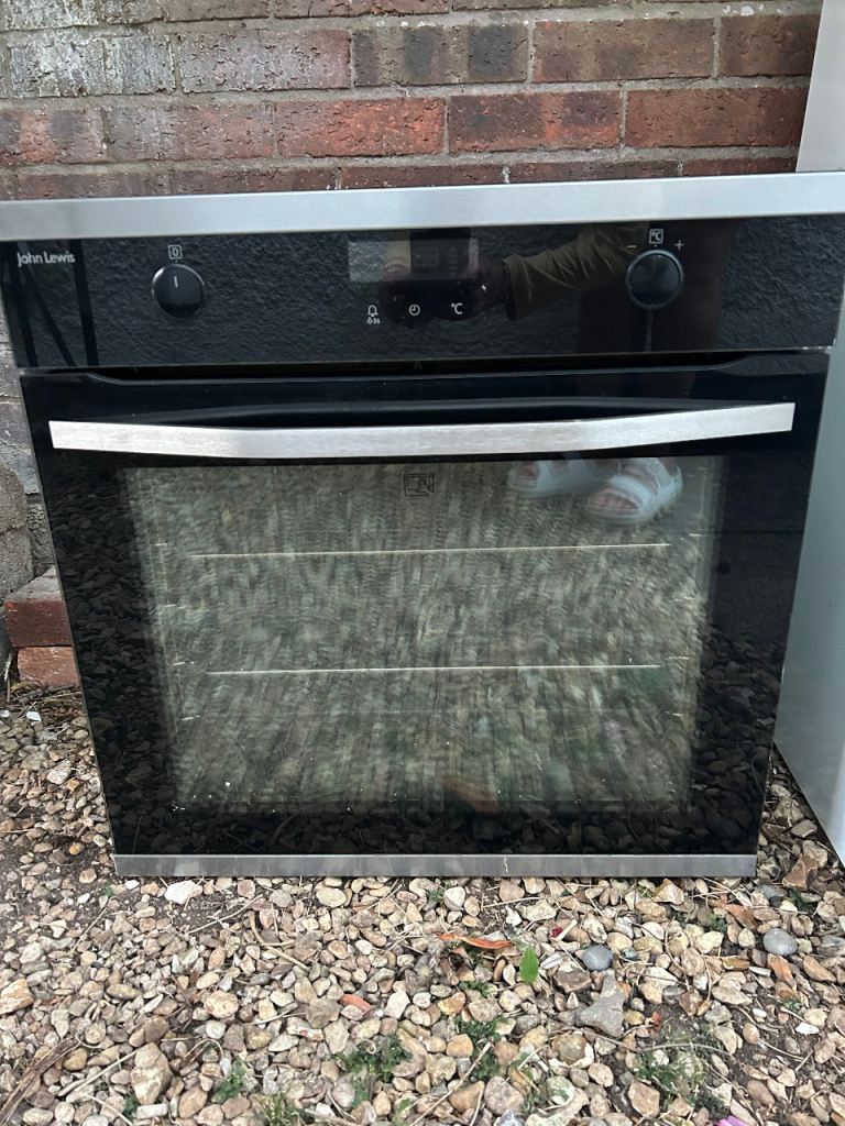 John Lewis JLBIC0633 Built-in Electric Oven – Good Condition