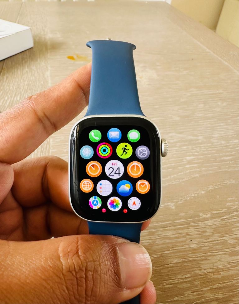 Apple Watch Series 10 GPS + Cellular 42mm – Silver AL case with Denim Sport Band