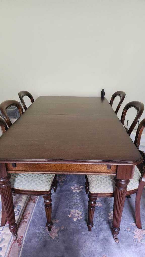Solid Wood Extendable Dining Table with Six Chairs