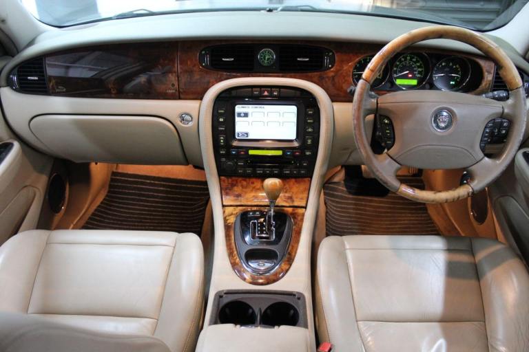 2003 Jaguar XJ 4.2 XJ8 SE 4dr SALOON Petrol Automatic