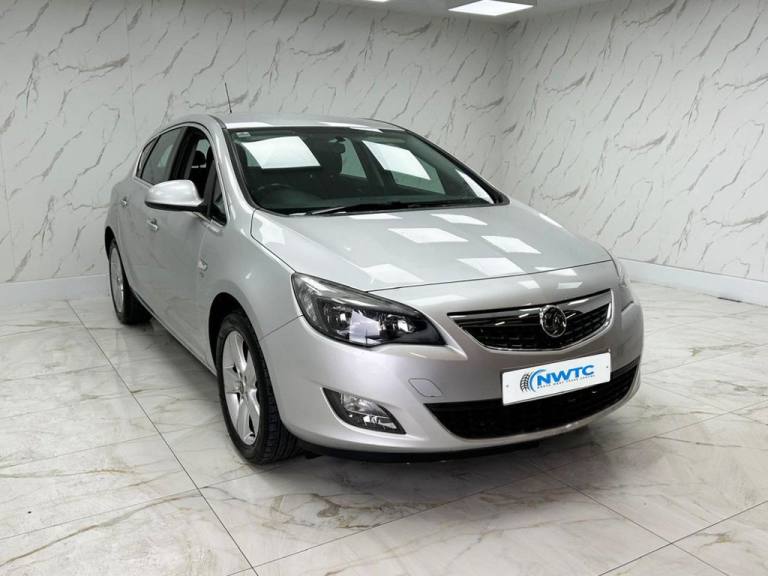 2012 Vauxhall Astra **MAKE US AN OFFER!!**1.4 16v SRi Hatchback 5dr Petrol Manual Euro 5 (100 p H...