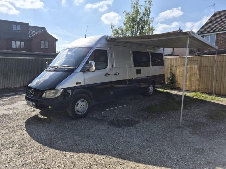 2002 Mercedes-Benz Sprinter Camper