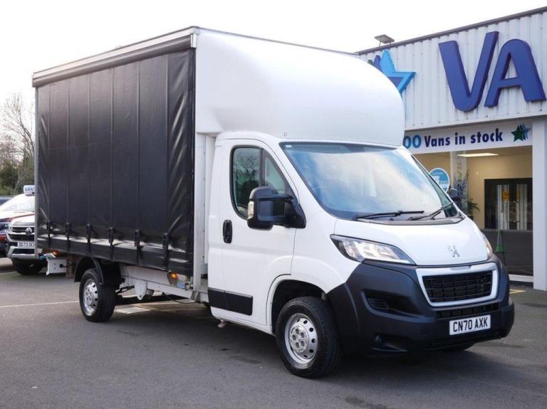 70 PEUGEOT BOXER 335 2.2 BLUEHDI 165 BHP L3 LONG CURTAINSIDE ( AIR CON )