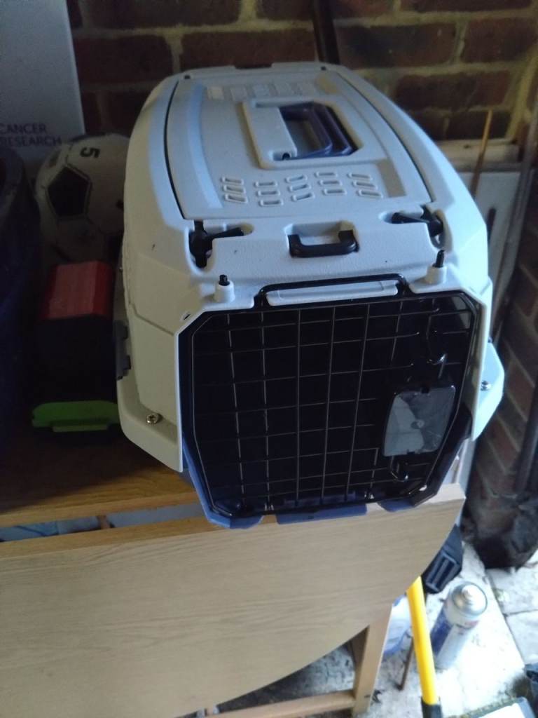 Small cat carrier