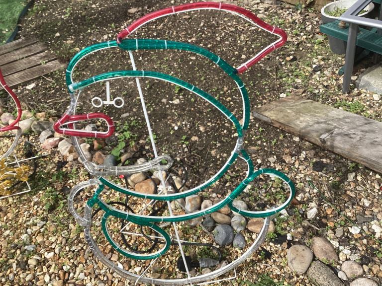Christmas Outdoor Rope Light Decorations – Santa, Robin, Star