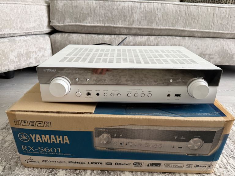 Yamaha RX-S601 AV Receiver – White, mint condition