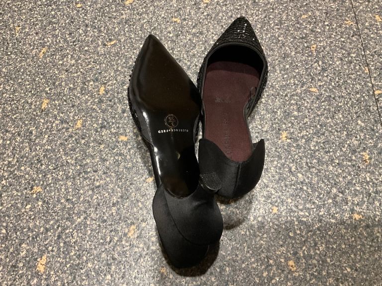 Size 3 black heels. BRAND NEW NO TAGS. Bargain price thanks 🙏 
