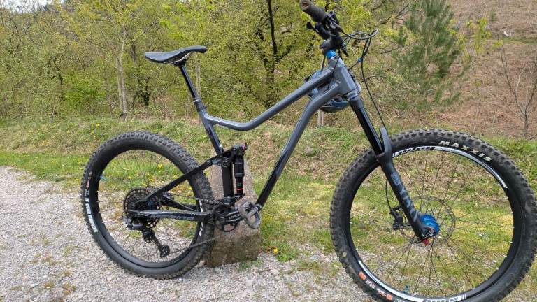 Mountain bike full suspension 
