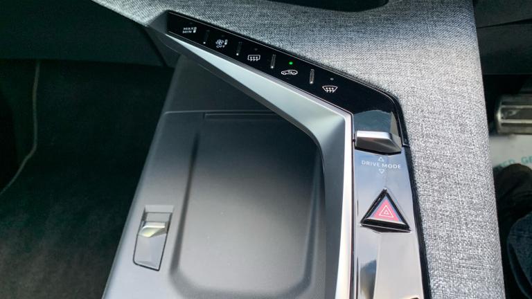 2025 Peugeot 3008 1.2 HYBRID GT SUV 5dr Petrol Hybrid e-DSC6 Euro 6 (s/s) (136 ps) SUV Hybrid Aut...