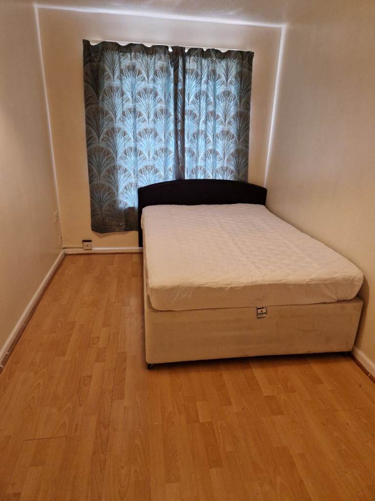 A Double Room To Rent in Harlow, Essex CM19 £150 Per Week, Bills Included