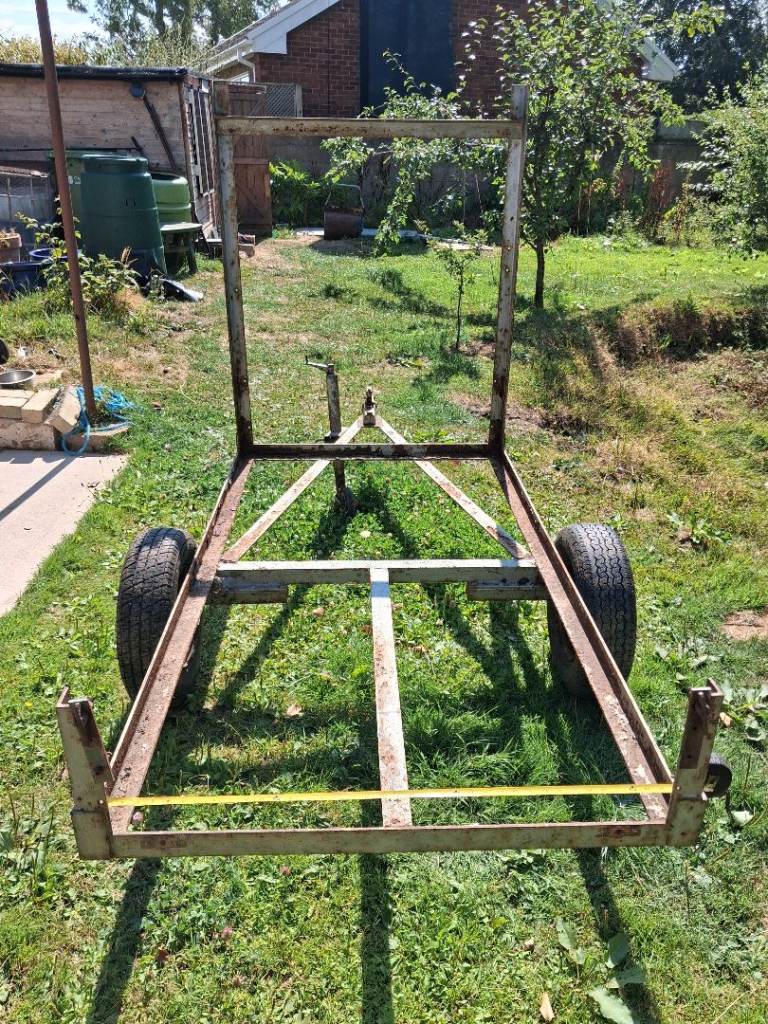 Trailer chassis