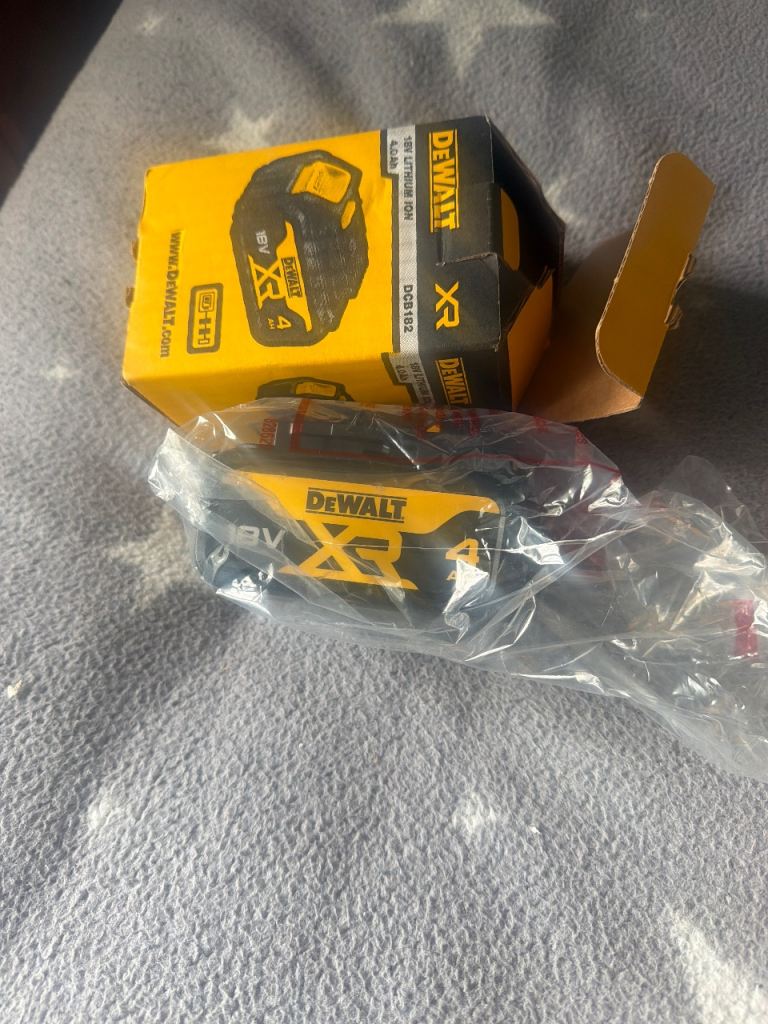 Dewalt battery new 