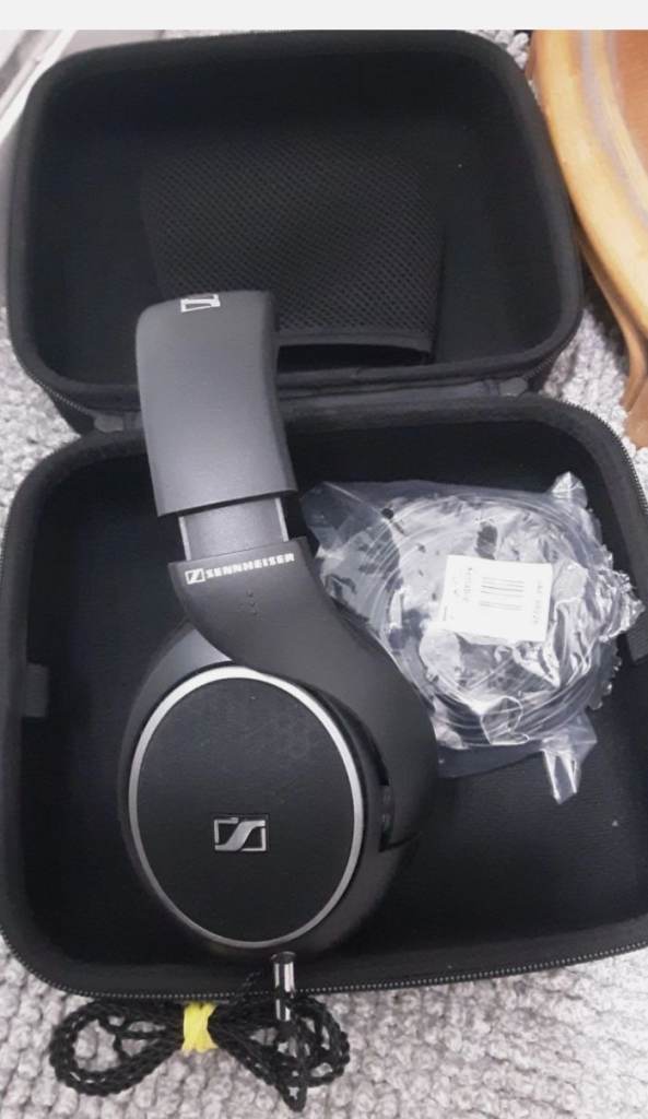 Hd558 sennheiser headphones new