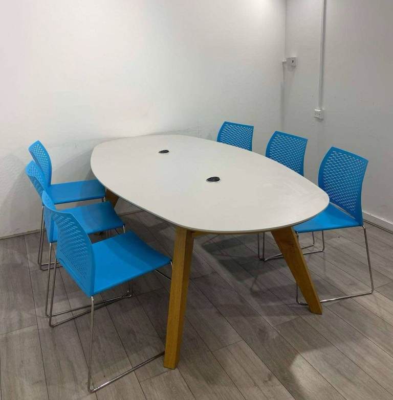 Frovi Boardroom Table 6–8 Seater – White Oak – Cable Portholes – £795 + VAT