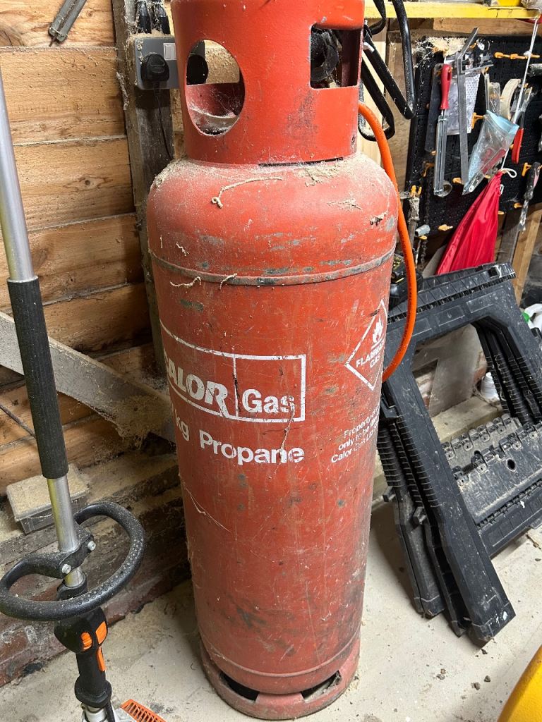Propane gas bottle