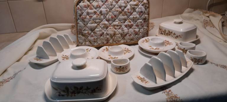 M & S Harvest Crockery