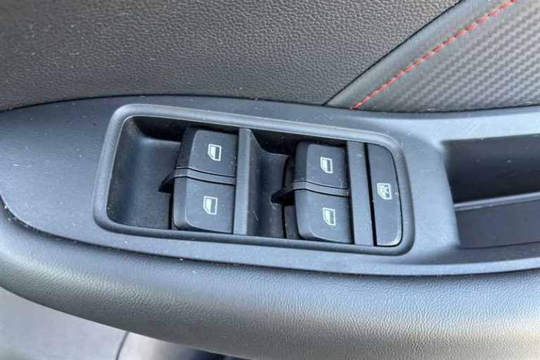 2022 MG MG ZS 1.0T GDi Exclusive 5dr Hatchback Petrol Manual