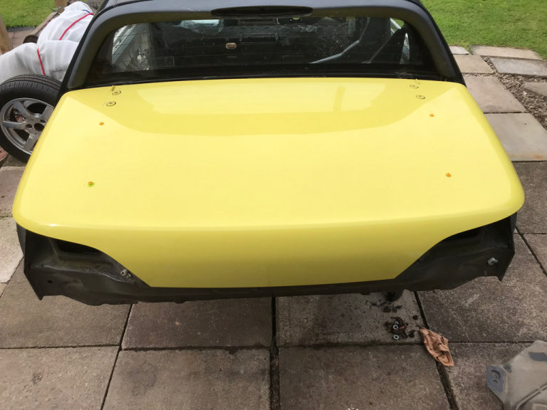 Smart Roadster 452 BOOT LID - shine yellow [ also have a star blue one]